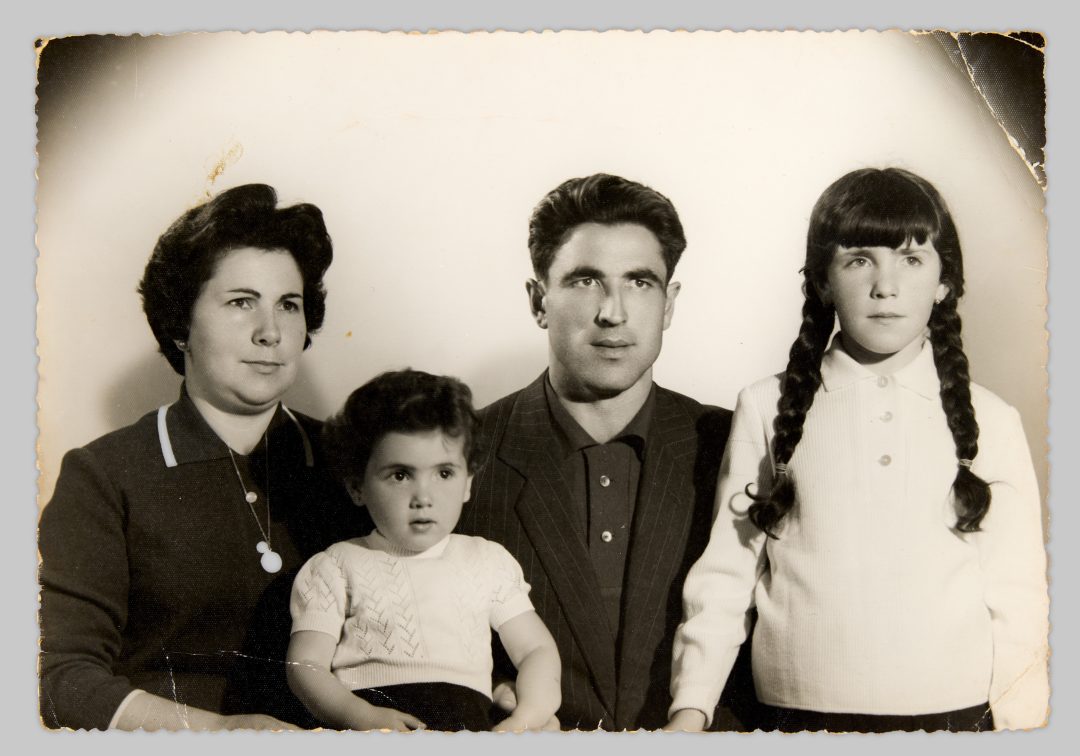 The last family photograph before Ovidio Fernández García, Ceferina García García’s husband, left for Germany. All the sweaters in the picture were machine-knitted by him and sewn together by Ceferina García García. Vega-Gijón, 19 July 1961 © Cristina Fernández-Moser